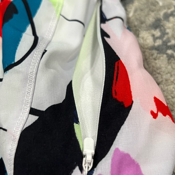 Avia Women's Running Shorts with Bike Liner Scribble Multi-color size Large NWT - Picture 4 of 6